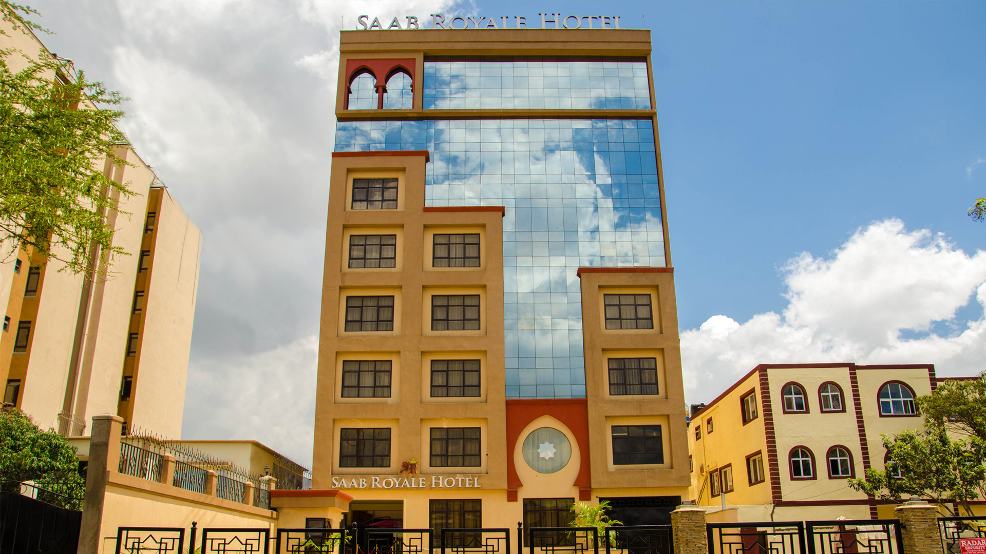 Saab Royale Hotel